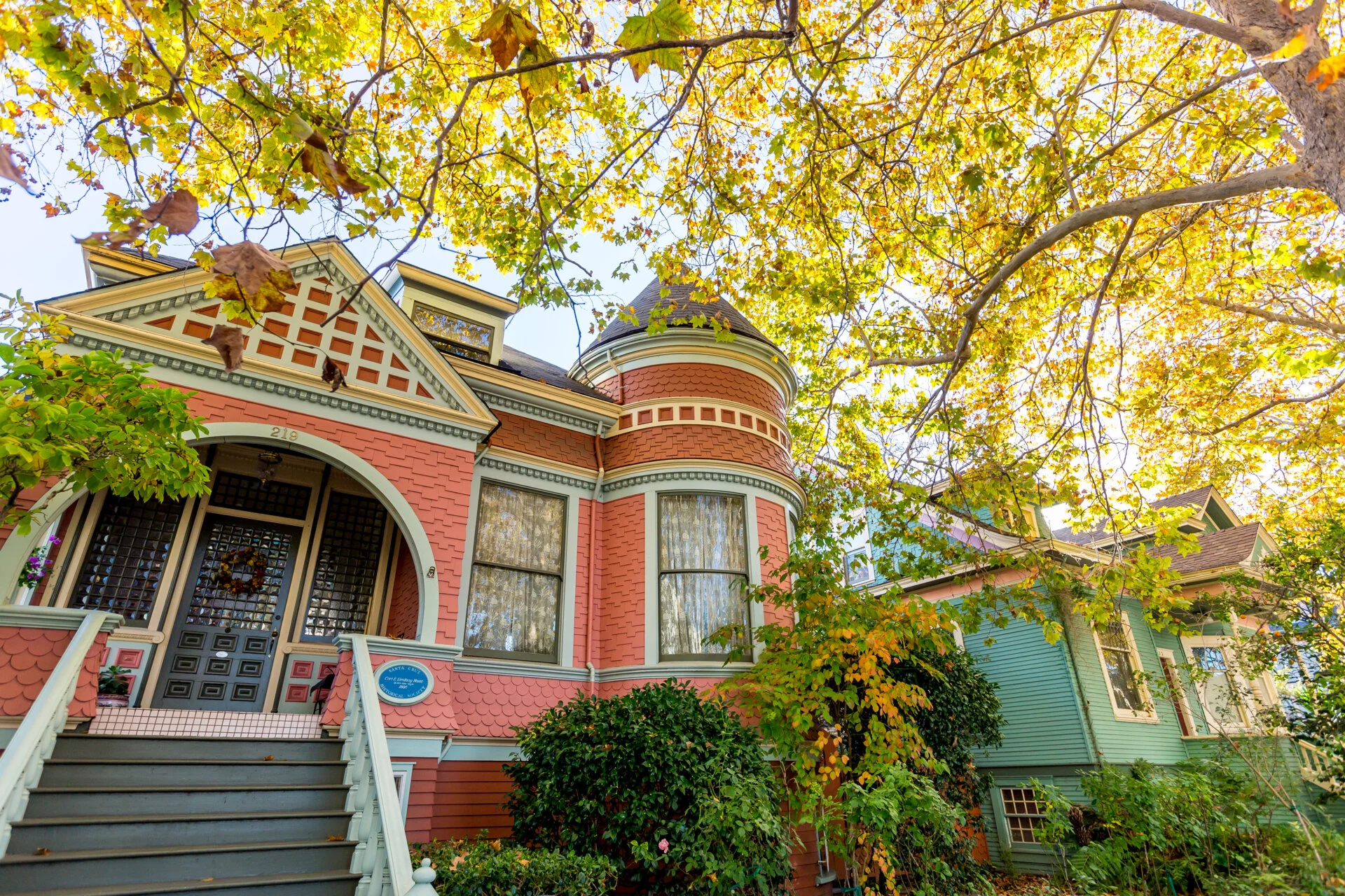 Victorian homes on Walnut Avenue, downtown Santa Cruz — photo by Garrick Ramirez