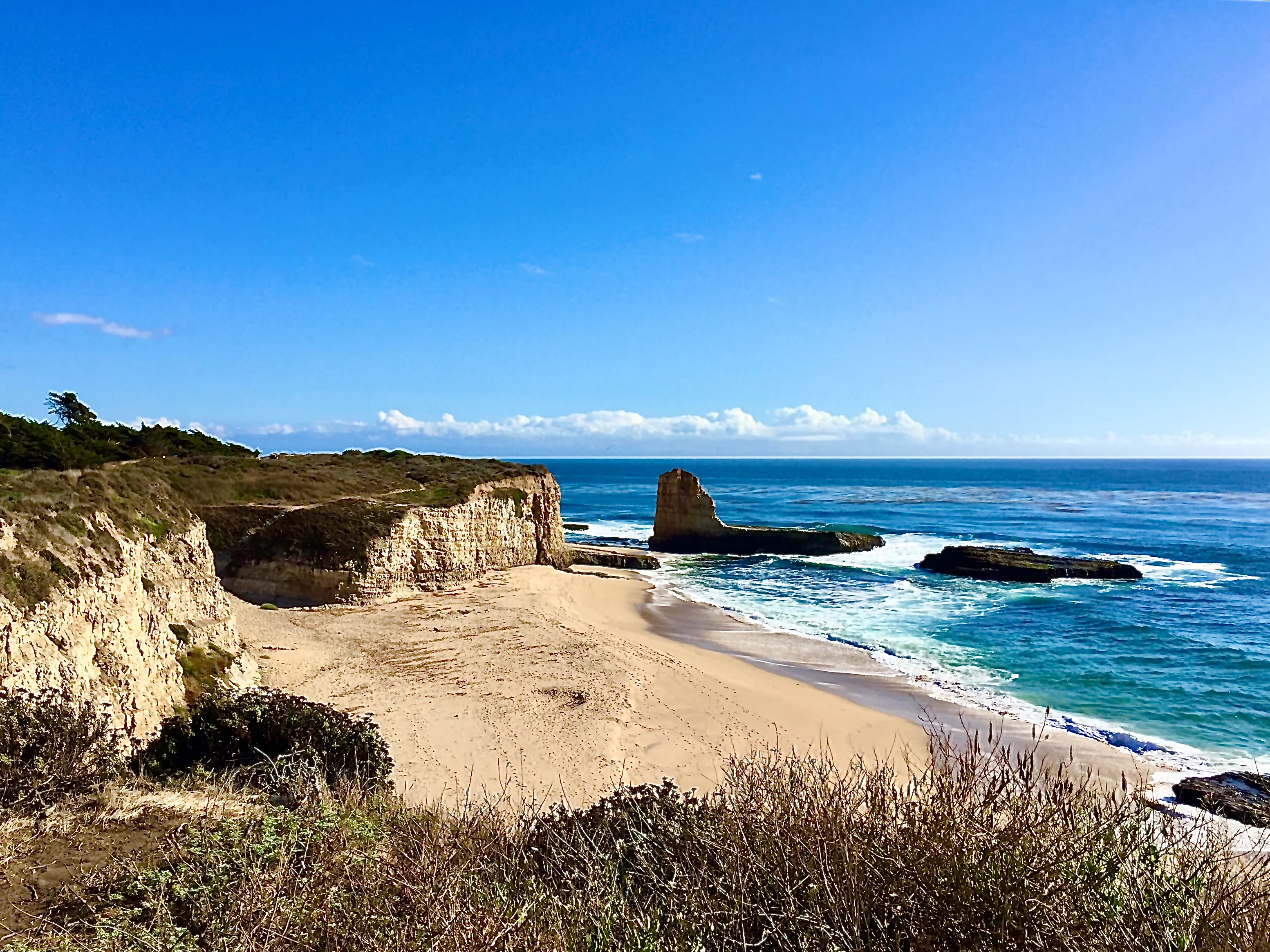 Coastal cliffs north of Santa Cruz